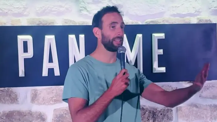 Cet humoriste accuse le Paname Art Café de ne pas payer les artistes quand la salle est trop vide