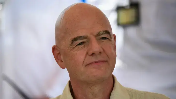 Infantino désormais rattrapé pour un cas de favoritisme présumé quand il était à l’UEFA
