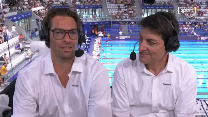 La réaction hilarante de Camille Lacourt pour sa première « bascule » en tant que commentateur