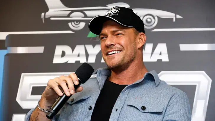 Comment Alan Ritchson, star de « Reacher » sur Prime Video, s’est détaché de son image d’icône du camp MAGA