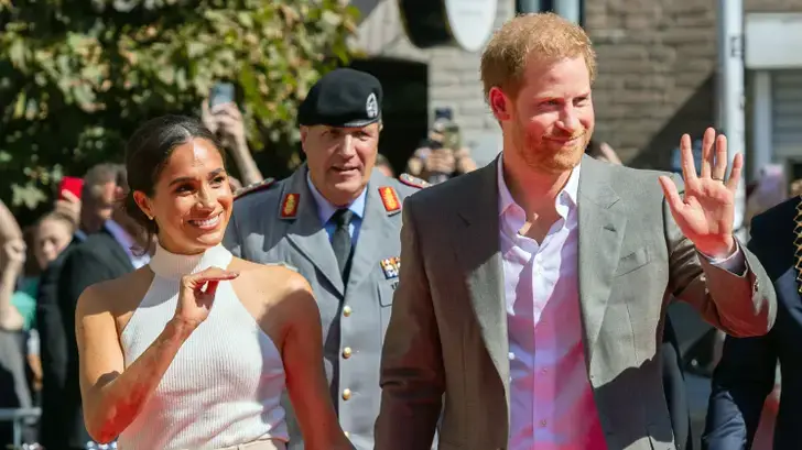 Harry et Meghan face à l’insoluble problème de leur place dans la famille royale