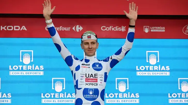 Pour 9 centièmes, Pogacar prend le maillot de leader de la Vuelta dès la première étape