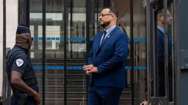 Visé par une plainte pour « outrage » sur agents, le député LFI Delogu placé en garde à vue