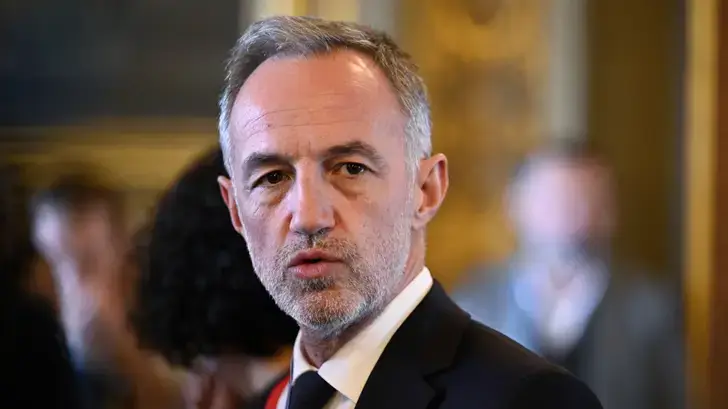 Grégoire répond à Trump pour qui « la charia est comme un deuxième mode de vie » à Paris