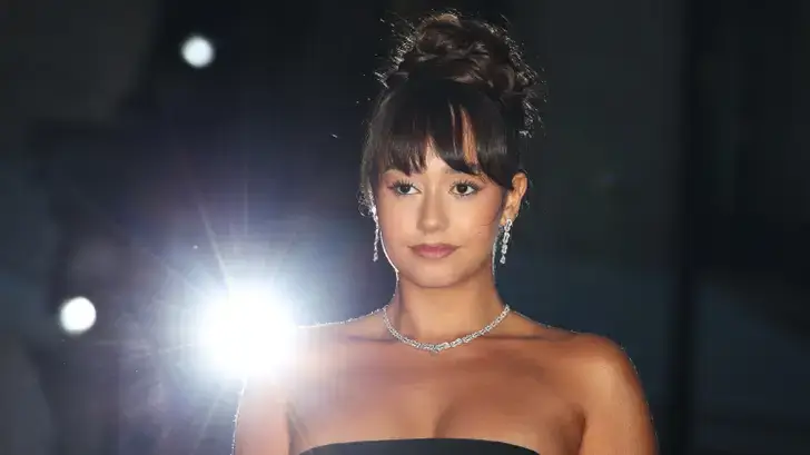 Léna Situations a fini en larmes pour la dernière de ses « vlogs d’août » à Bercy