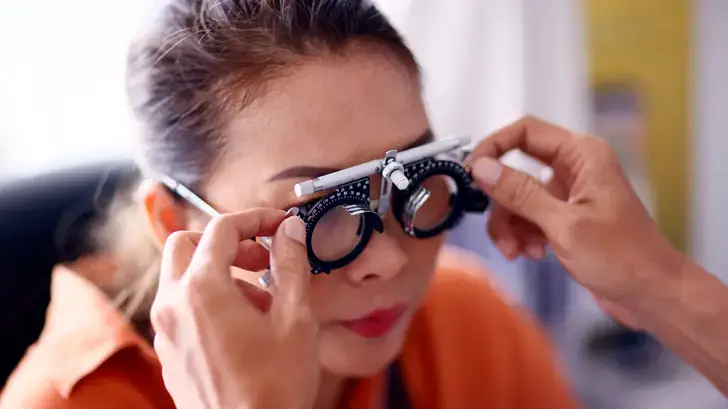 Cette pratique pour obtenir des lunettes en quelques heures fait tiquer les ophtalmos