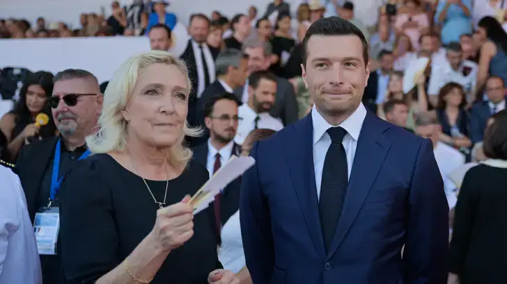 Comment Jordan Bardella passe de l’atout au boulet pour Marine Le Pen