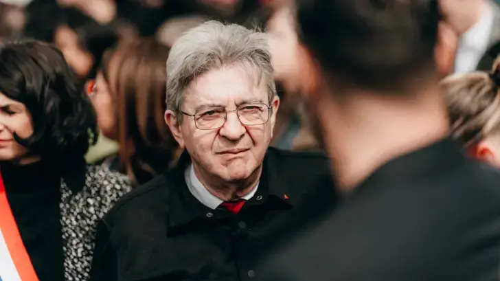 Du Canada au Groenland, Mélenchon dérape sur le verglas international