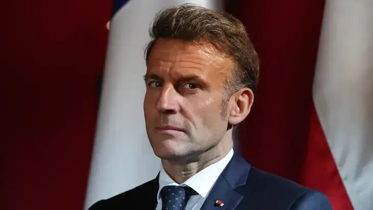 De passage à New York, que peut faire Macron sur la scène internationale pour la crise des carburants ?