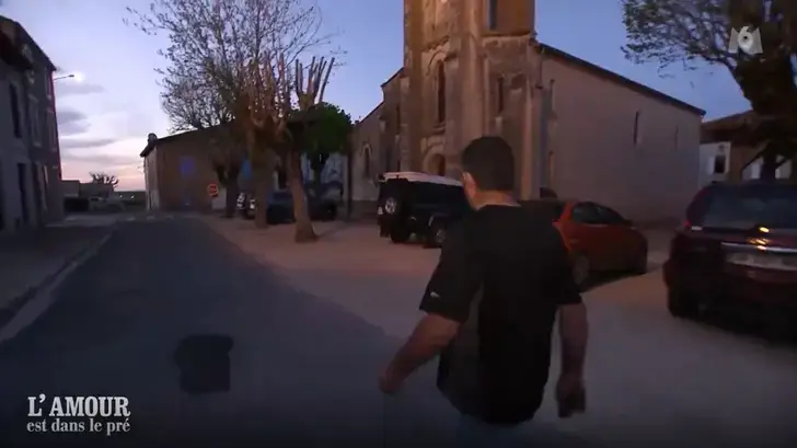 La disparition de sa prétendante embarrasse ce candidat dans « L’Amour est dans le pré »