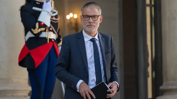 Sur le budget, Olivier Faure agite la menace de la censure après à la main tendue de Sébastien Lecornu