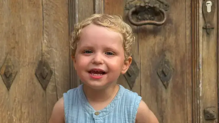 Gabin, 2 ans et demi, attend une greffe de moelle osseuse pour guérir d’une leucémie