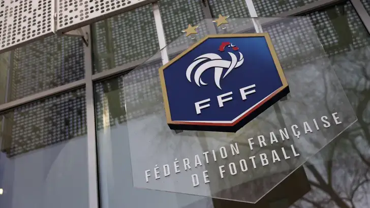 La FFF débloque 1,5 million d’euros pour aider les footballeurs amateurs à payer l’essence