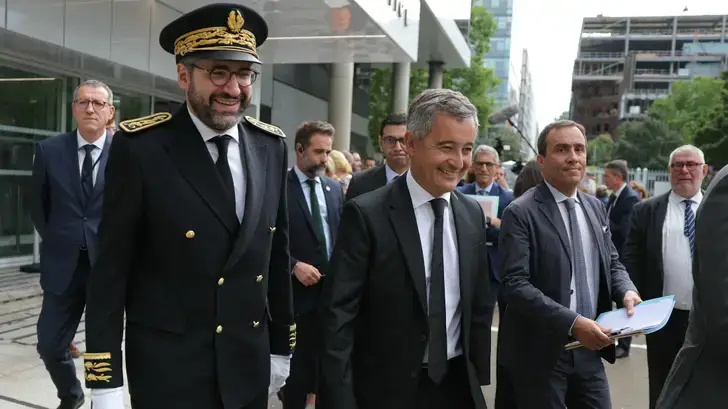La « mise en scène pitoyable » de ce préfet avec des parents de lycéens ulcère la gauche