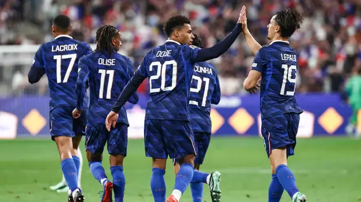 Des Bleus renversants face à la Belgique, Zidane reste invaincu en 4 matches