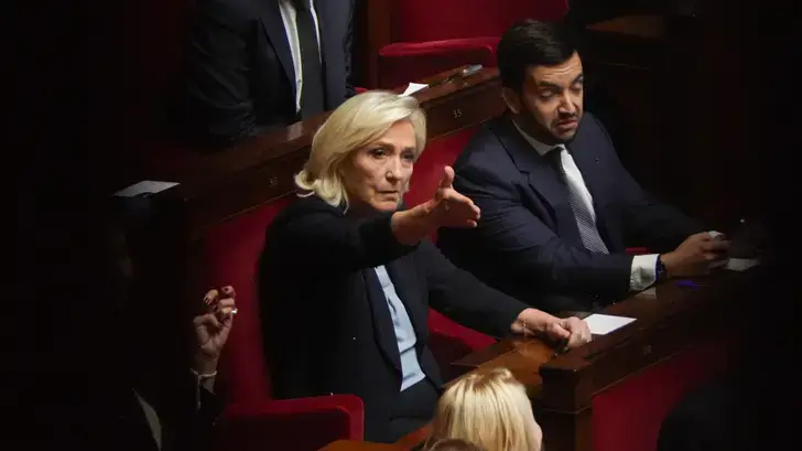 Le RN fait supprimer deux points majeurs de la « loi intégrale », colère des associations
