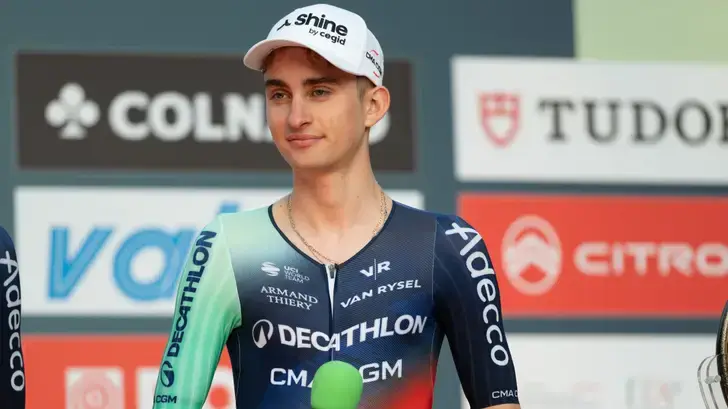 À 20 ans, Paul Seixas remporte le Tour de Lombardie, premier « Monument » de sa carrière