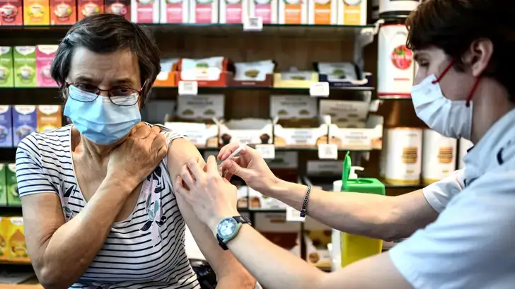 Ce qu’il faut savoir des campagnes de vaccination contre la grippe et le Covid-19 qui débutent ce mardi