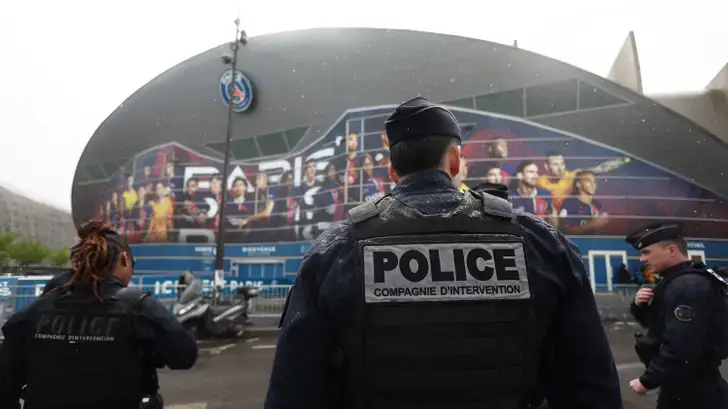 Le match PSG – Lyon reporté ce dimanche ? Le calendrier sportif percuté par la mobilisation, mais pas que